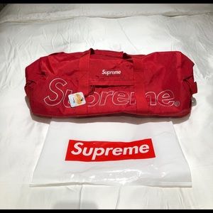 Supreme Duffle Bag (FW18) Red